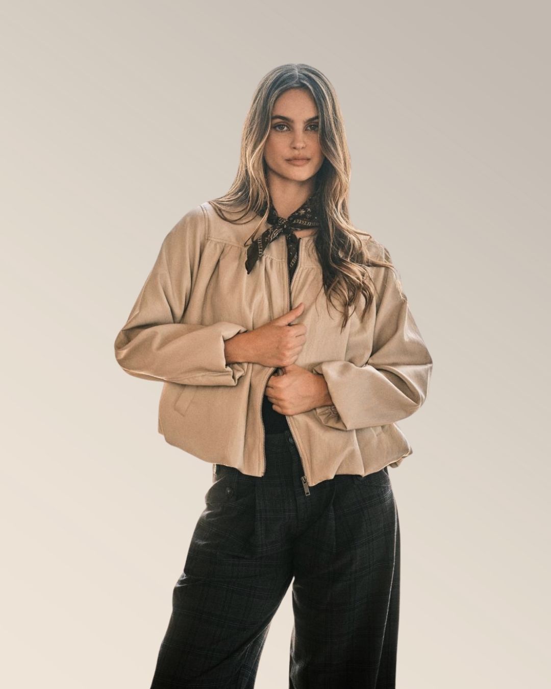 Cazadora corta